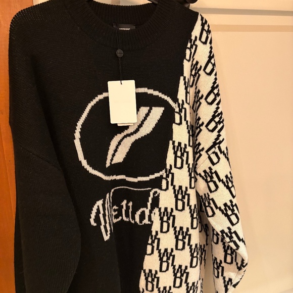 Welldone sweater - Picture 1 of 4